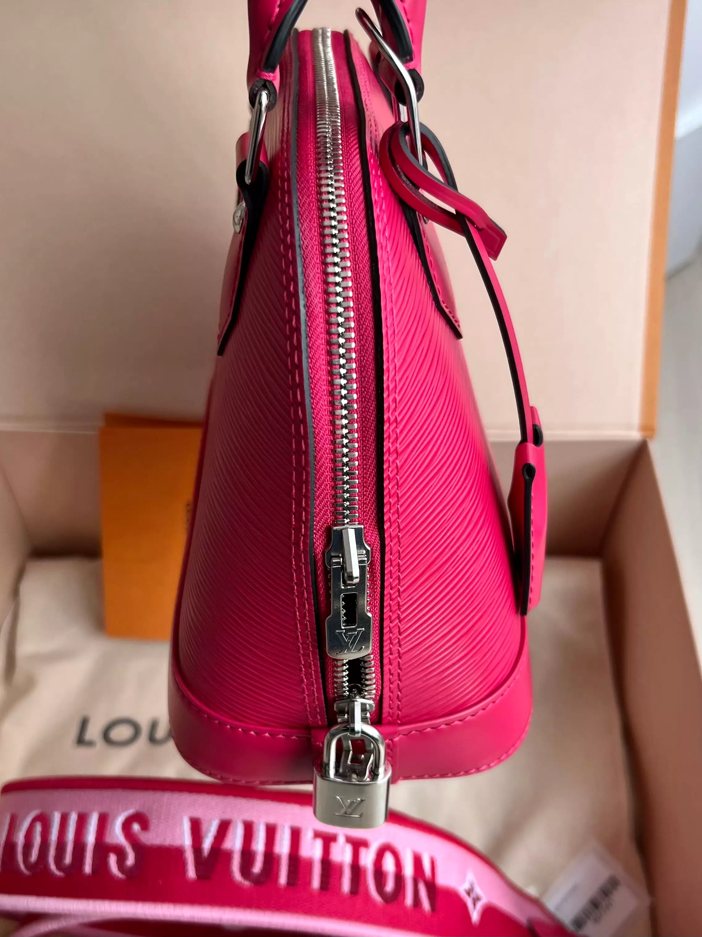 Louis Vuitton Alma Bag