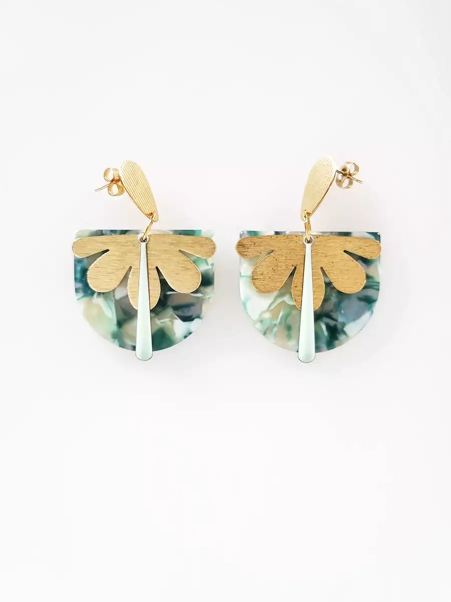 Middlechild Mayflower Earring