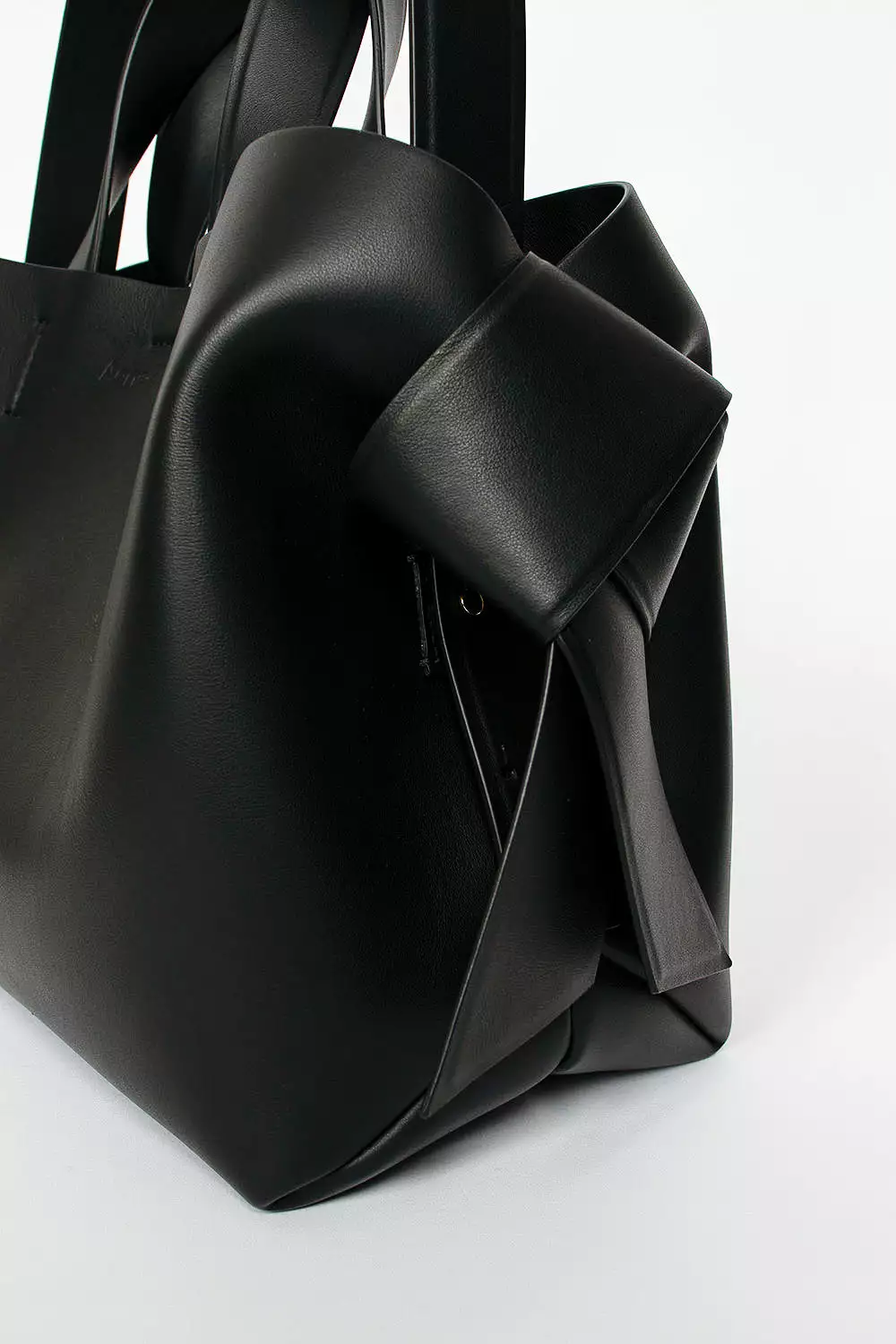 Musubi Midi Tote Black