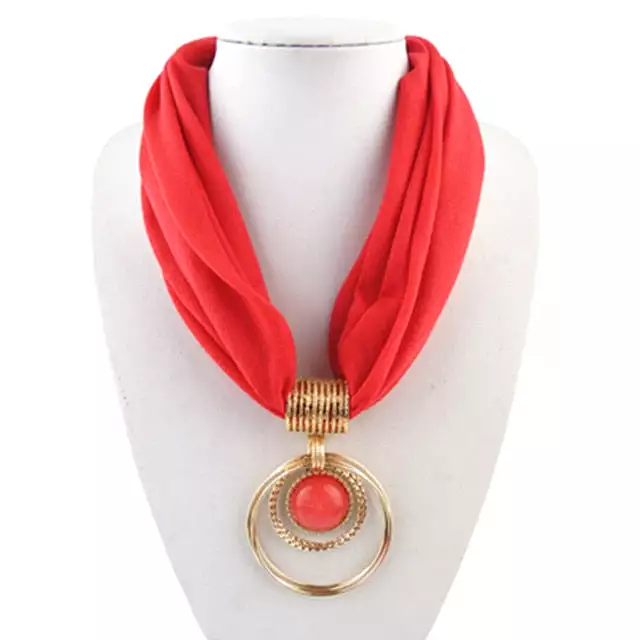 Necklace Queen Lujik (9 Colors)