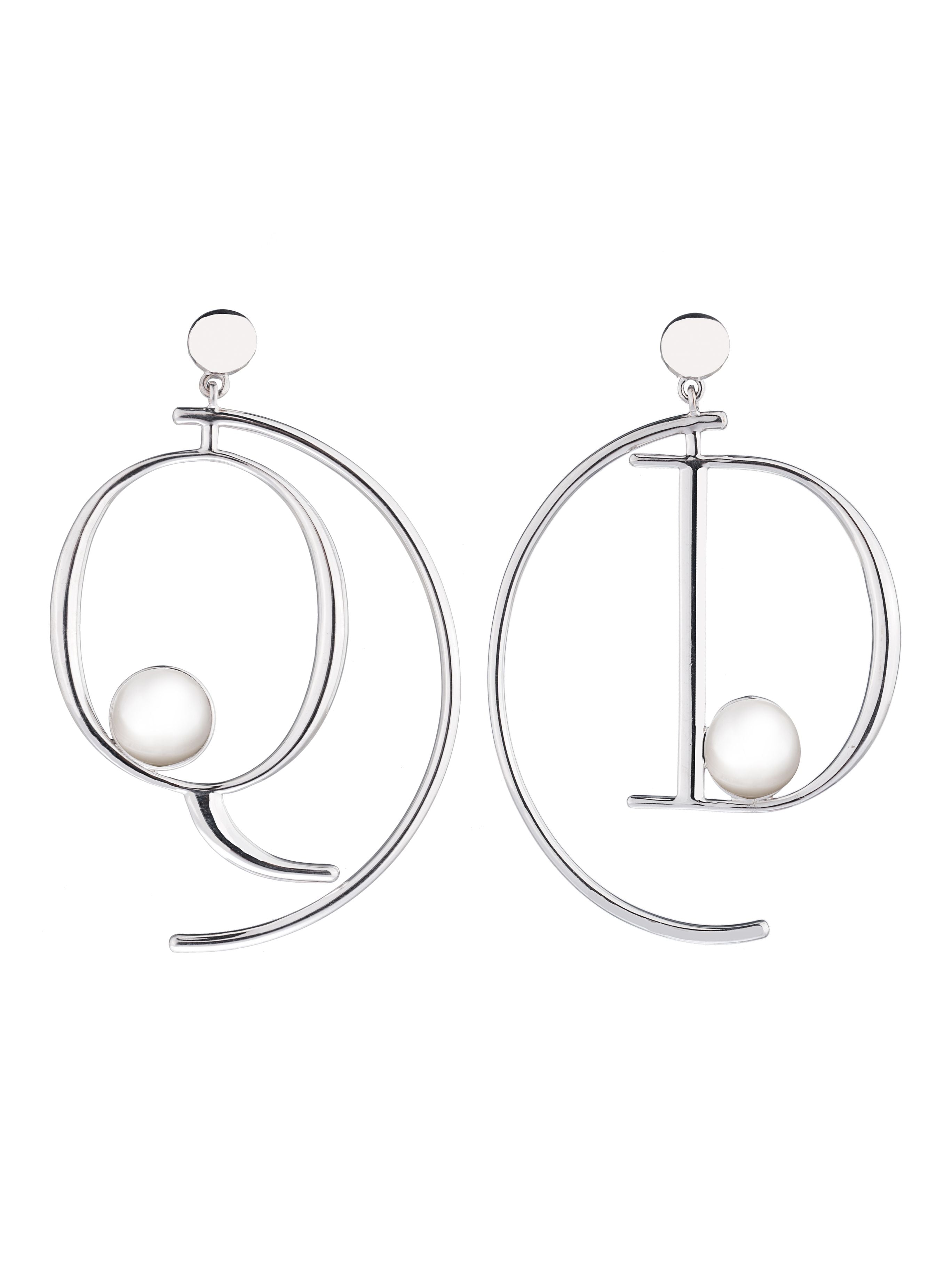 Q+D HALF HOOP EARRINGS SILVER