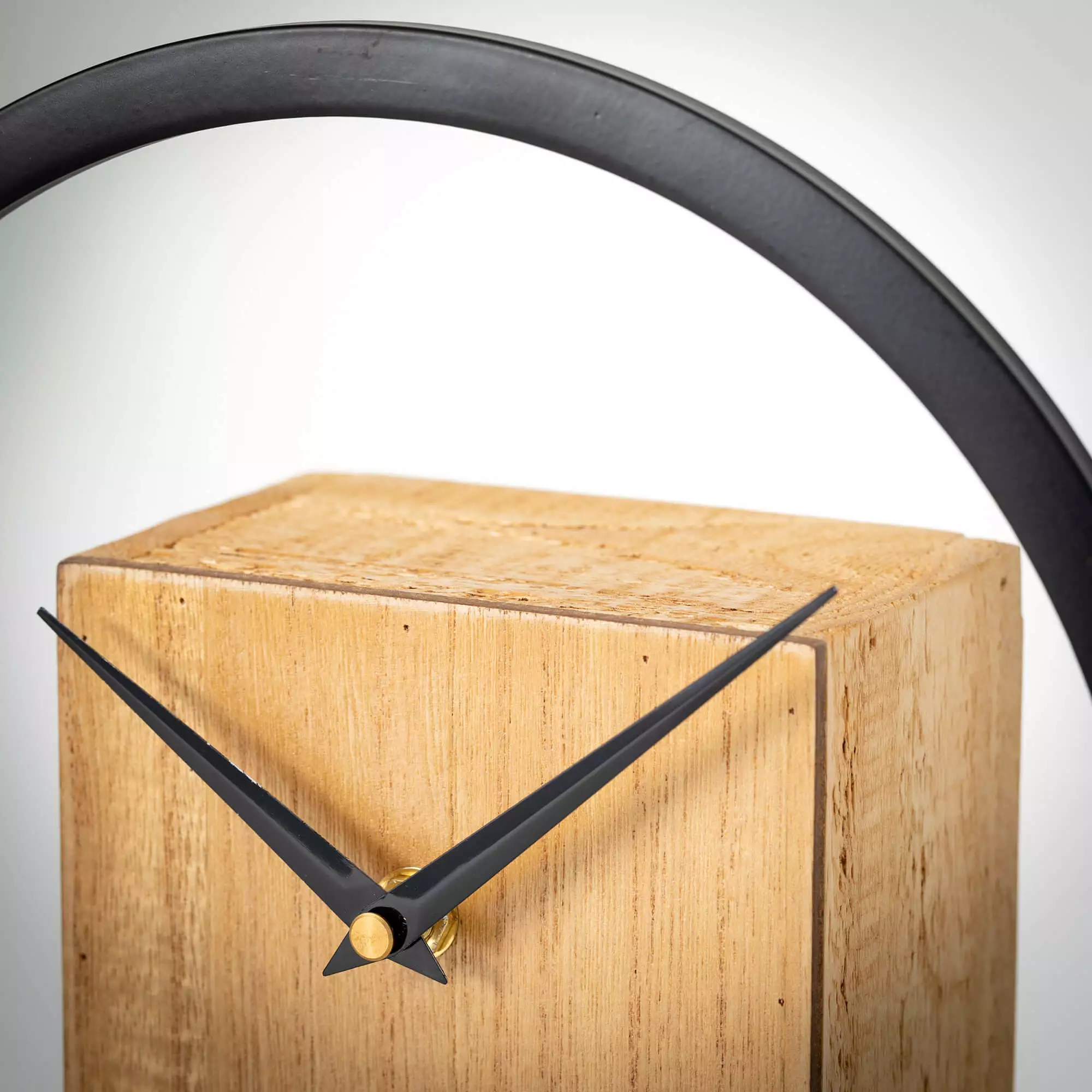 Ultra-Modern Ring Clock